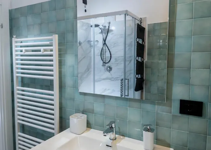 Magnani - Second Floor Apartman *