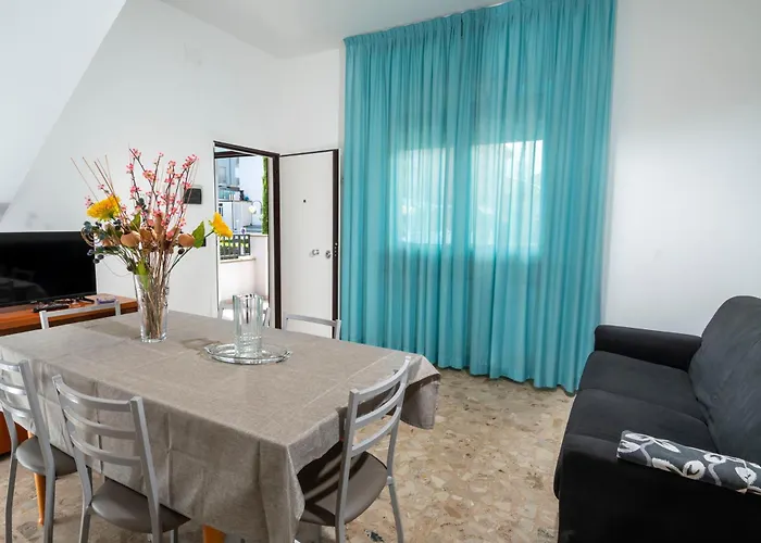 Magnani - Second Floor *